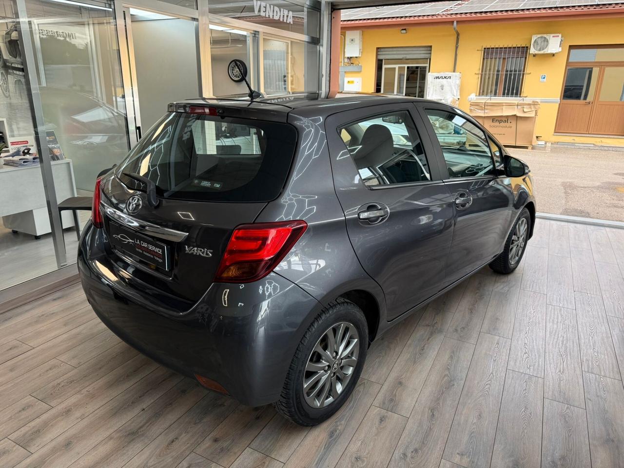 Toyota Yaris 1.0 5 porte Active