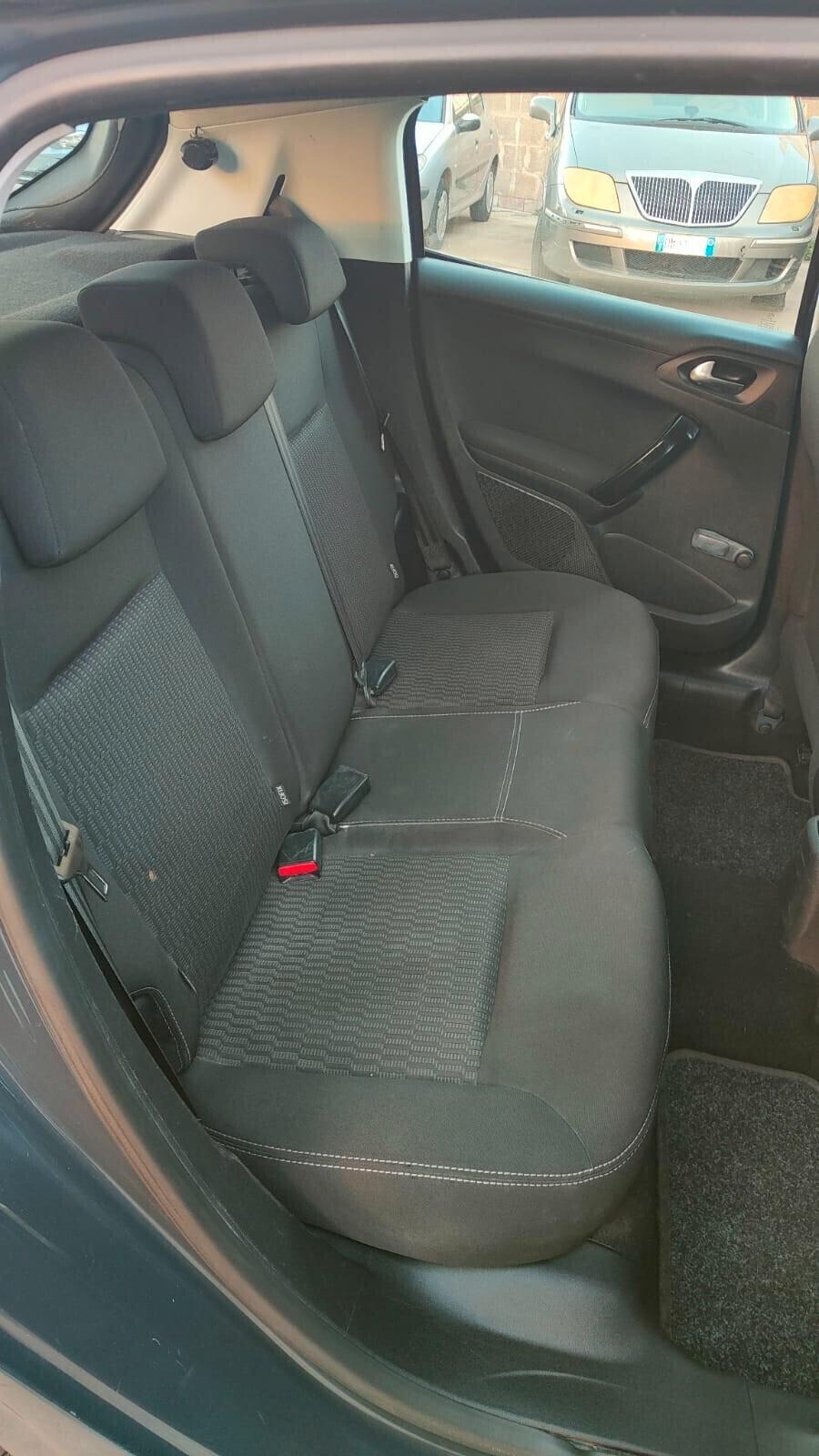 Peugeot 208 BlueHDi 75 5 porte Touch