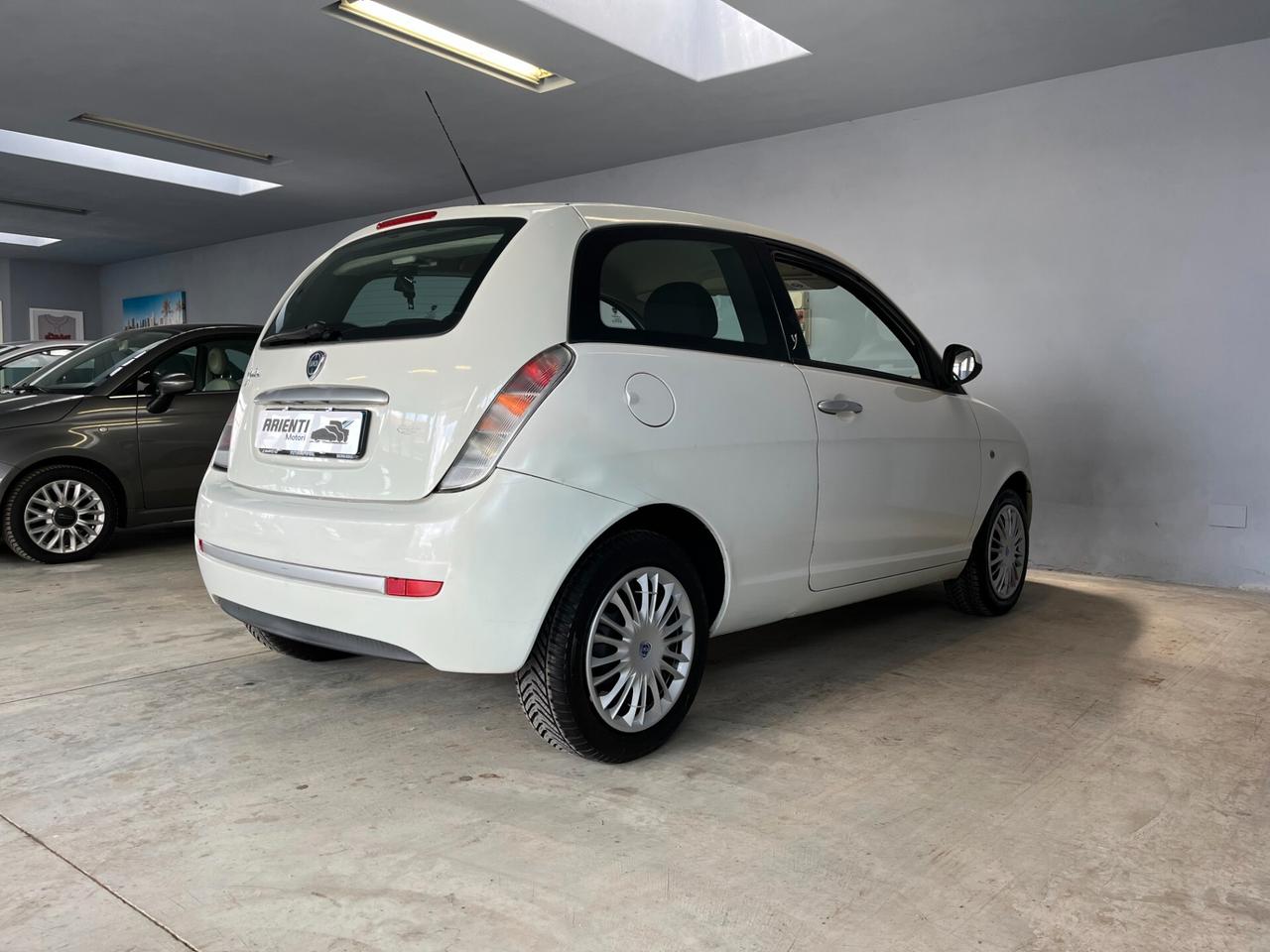 Lancia Ypsilon 1.2cc BENZ 60cv - OK NEOPATENTATI