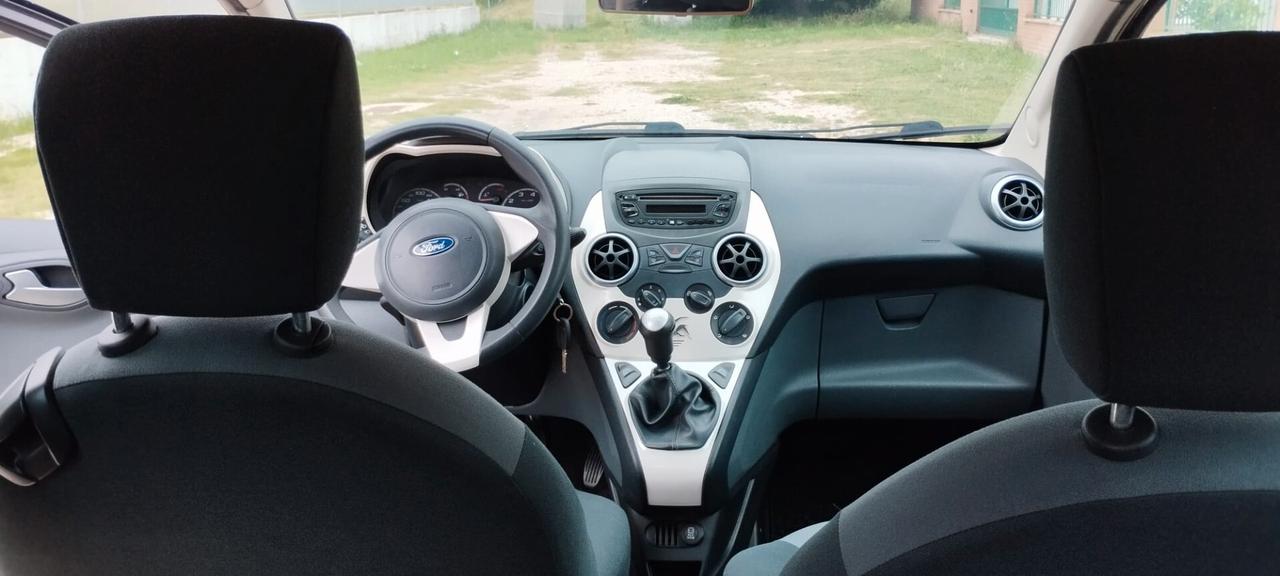Ford Ka 1.2 8V 69CV Titanium