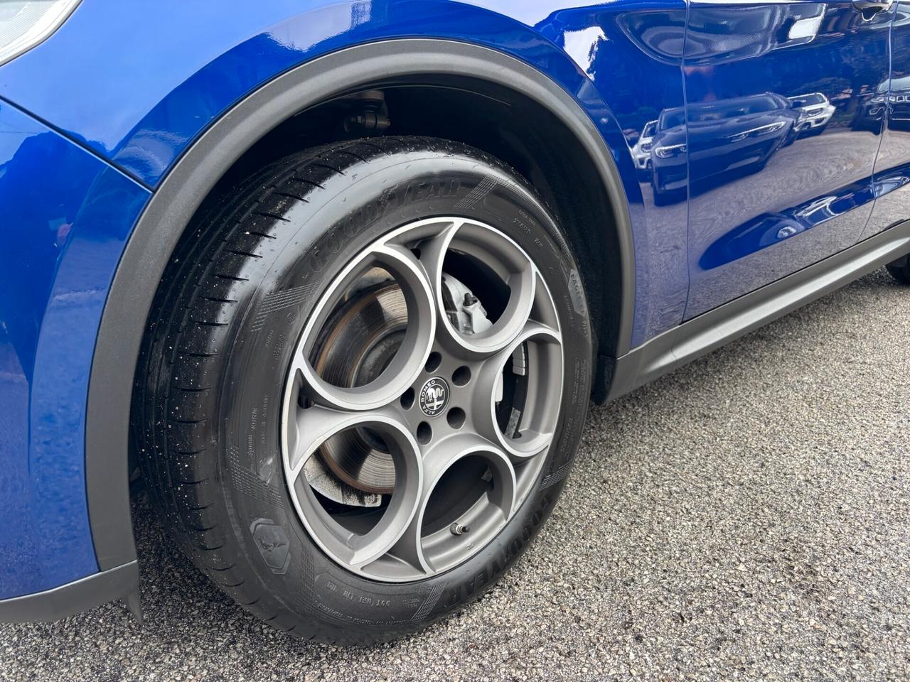 Alfa Romeo Stelvio 2.2 Turbodiesel 190 CV Q4 SPRINT 2022 BLU NAVARRA