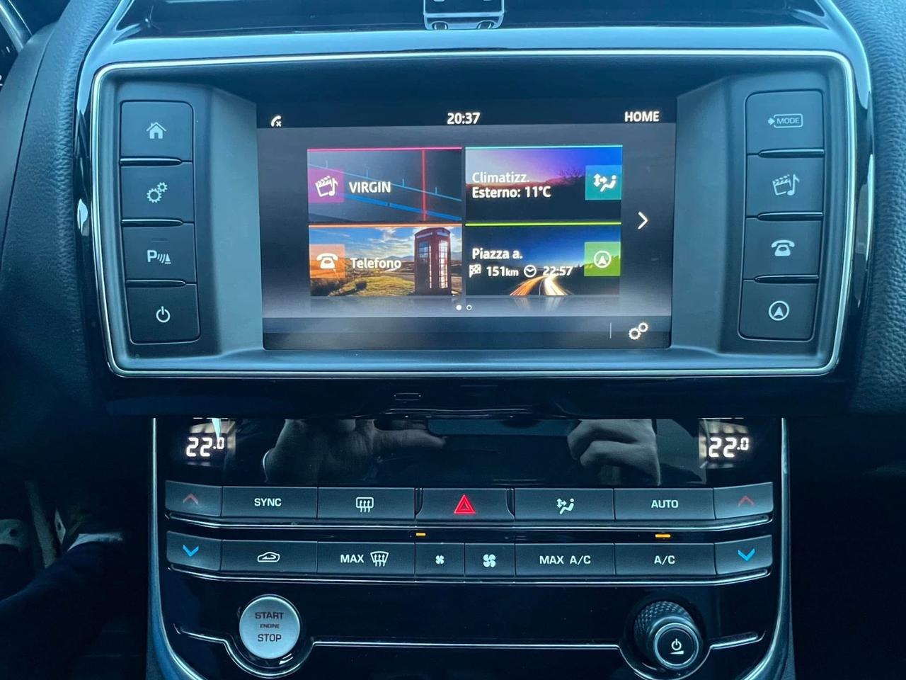 Jaguar XE 2.0 D 180 CV Portfolio