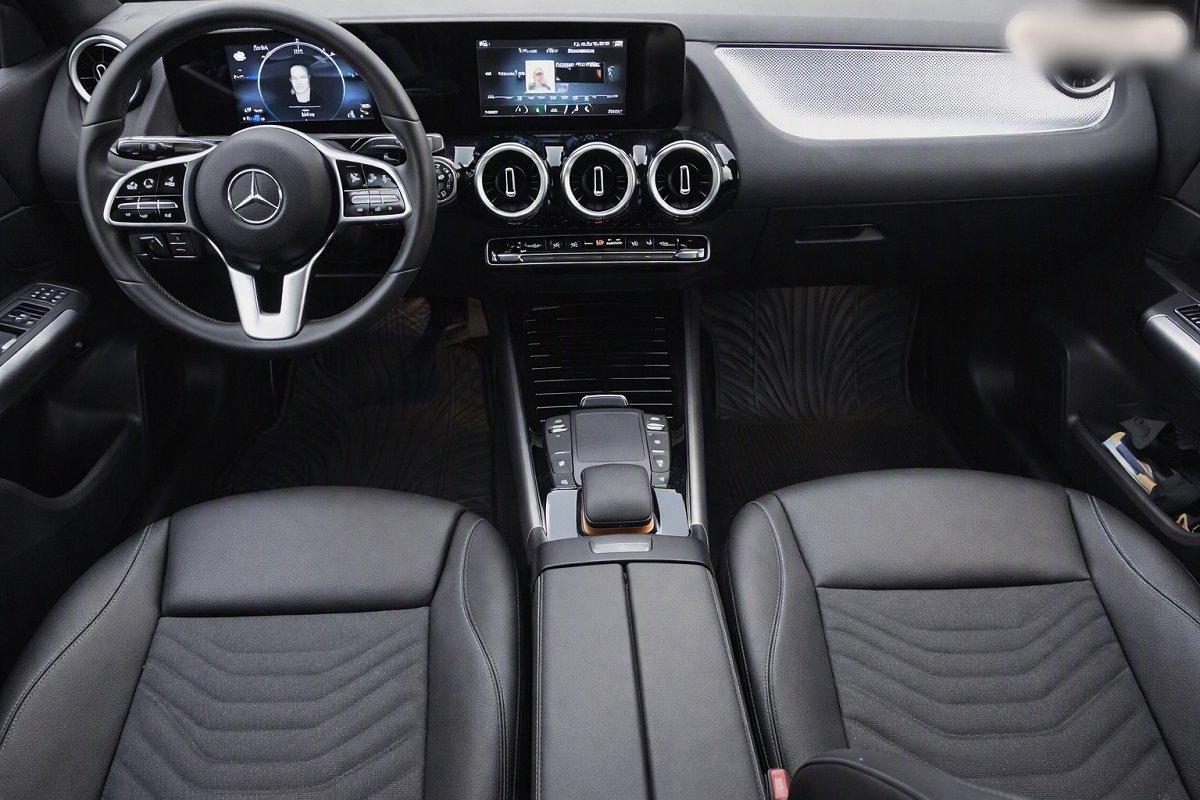 MERCEDES GLA 200 d Automatic Sport