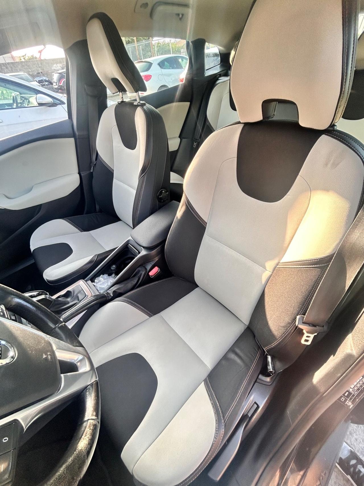 Volvo V40 Cross Country V40 Cross Country D2 Summu