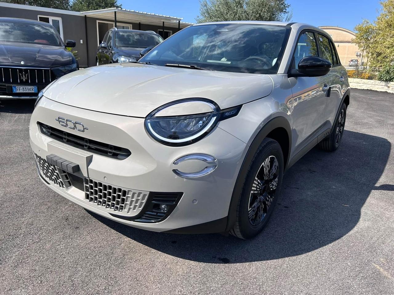 Fiat 600 Hybrid 110 CV DCT MHEV La Prima
