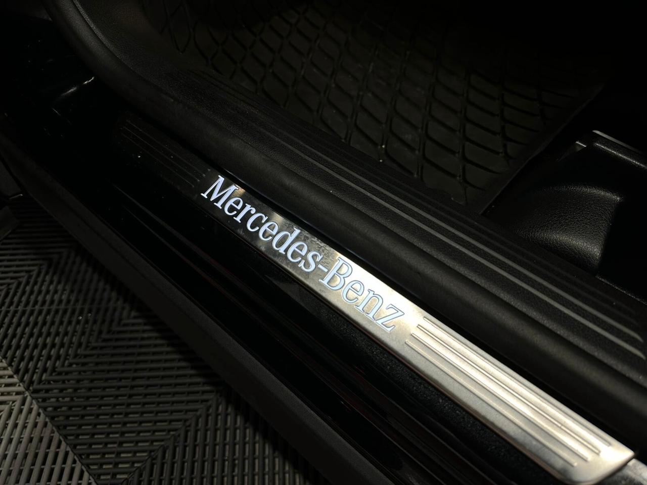 GLA 200d Automatic 4Matic Premium Edition 1