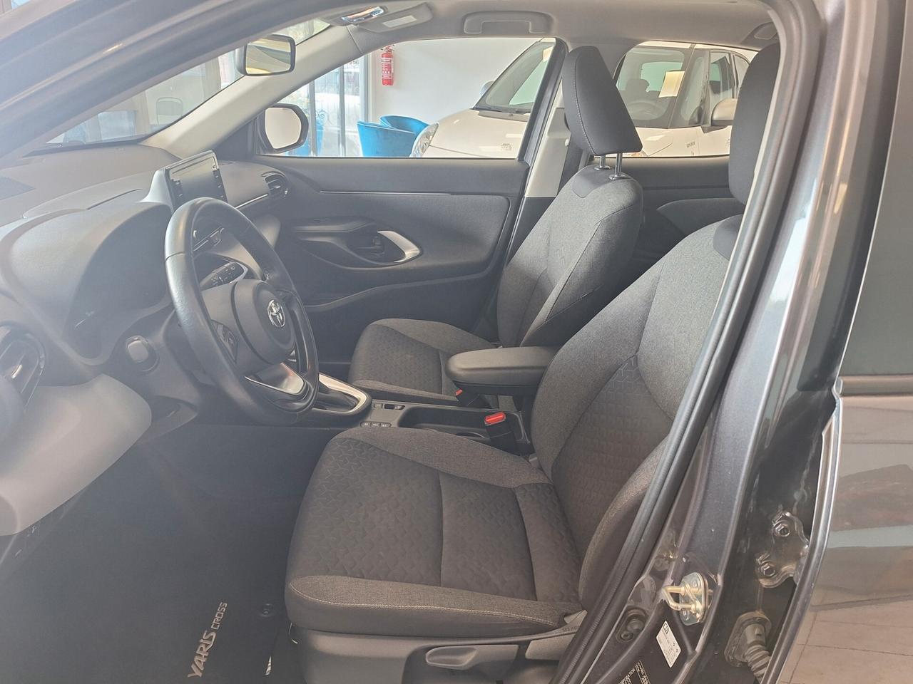 Toyota Yaris Cross 1.5 Hybrid 5p. E-CVT Business