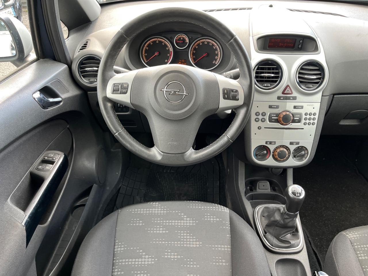 Opel Corsa 1.2 3 porte b-color OK NEOPATENTATI