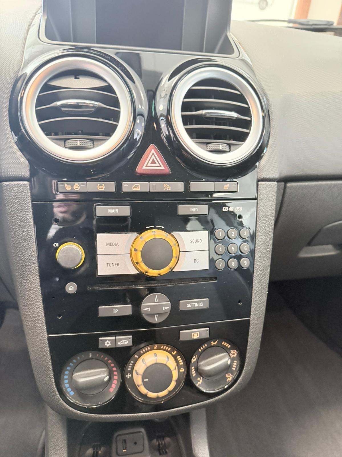 Opel Corsa 1.4 16V 5 porte Edition