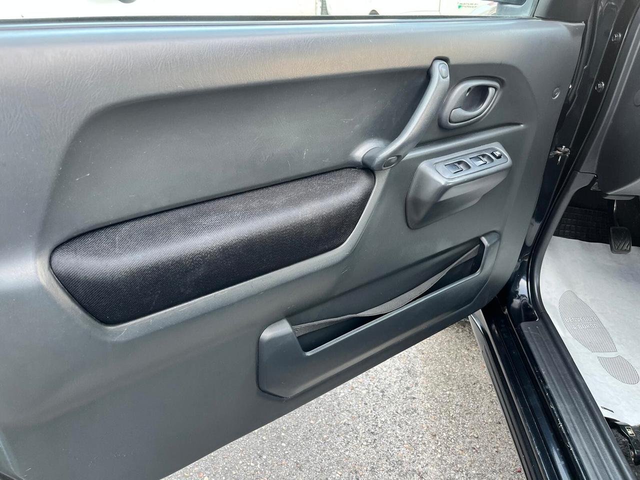 Suzuki Jimny 1.3 4WD Evolution