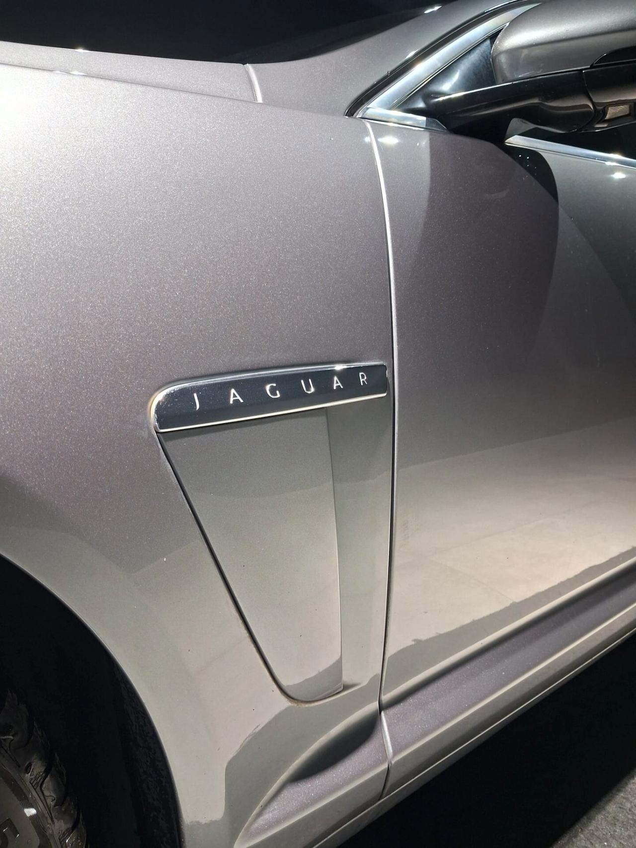 Jaguar XF 2.2 D 200 CV Premium Luxury