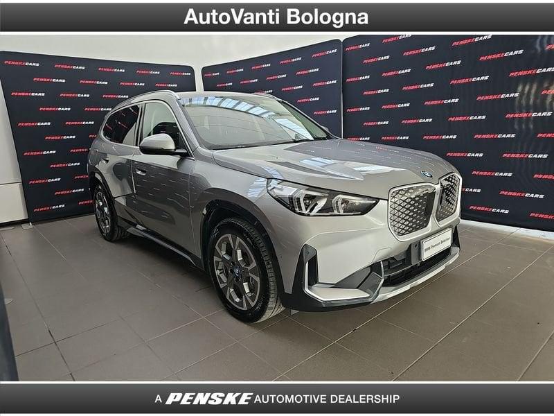 BMW iX1 eDrive 20 X-Line