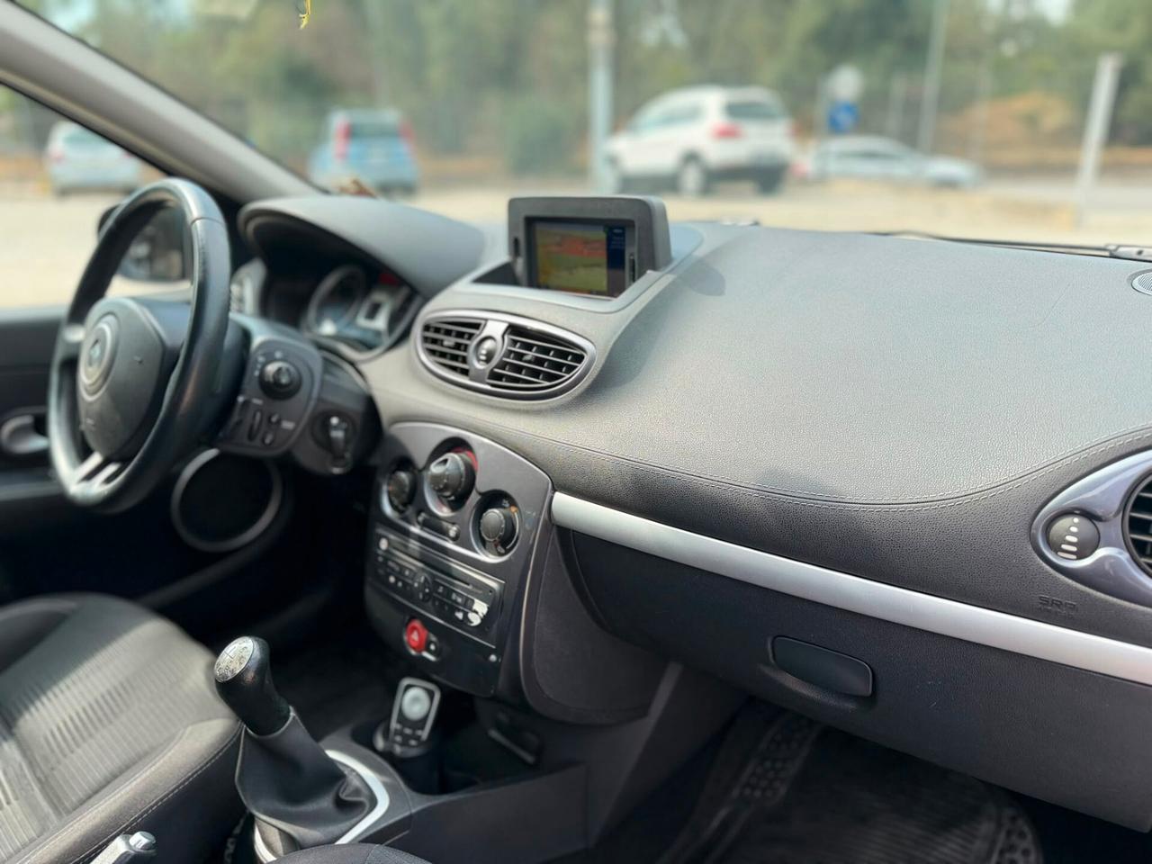 Renault Clio 1.2 16V 5 porte Luxe