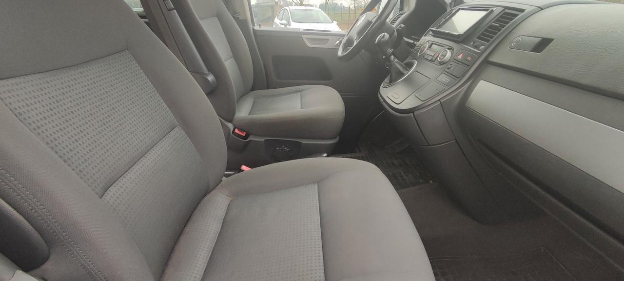 Volkswagen Multivan 2.5 TDI/174CV Comfortline