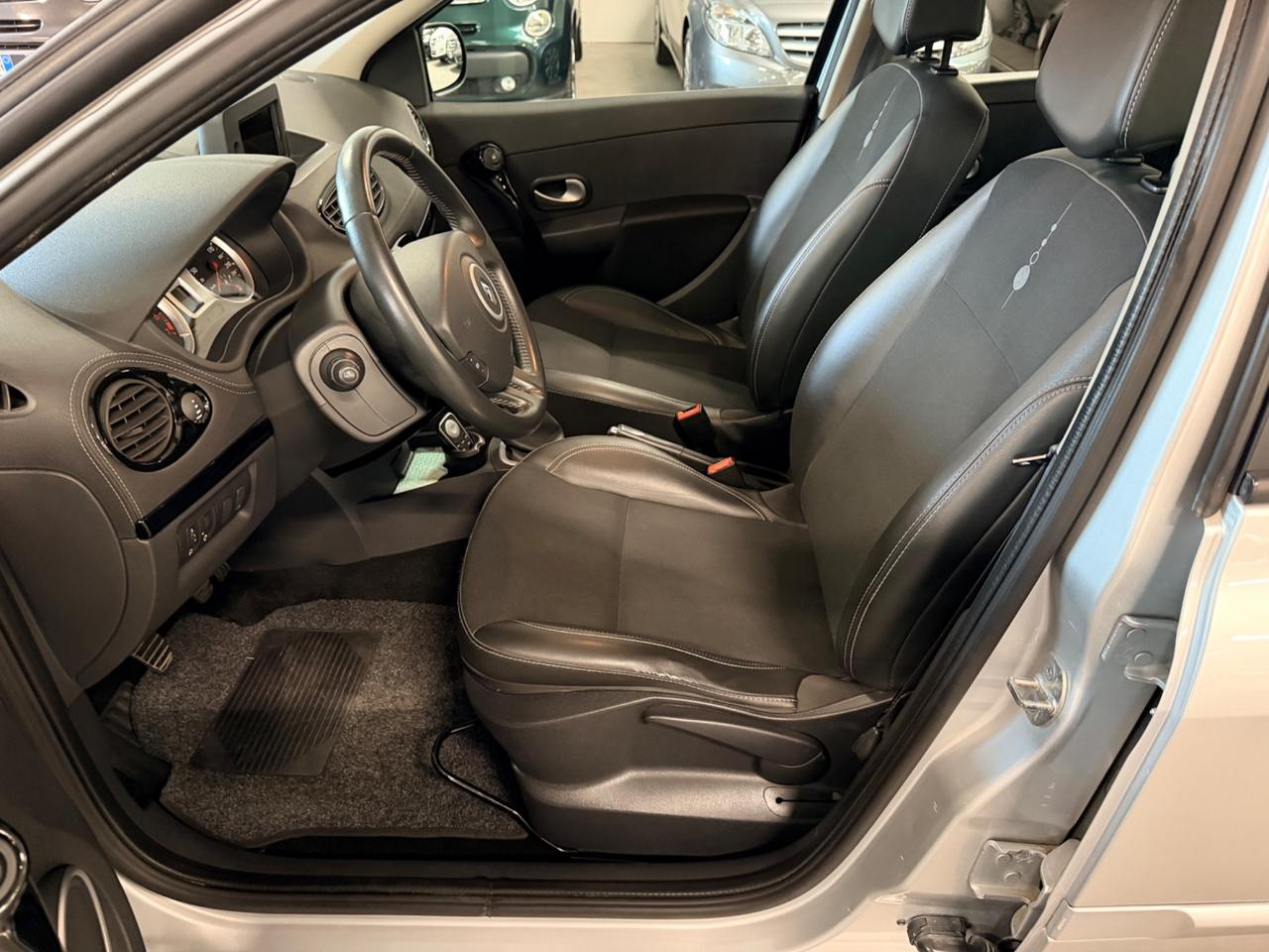 Renault Clio 1.2 16V 5 porte Dynamique
