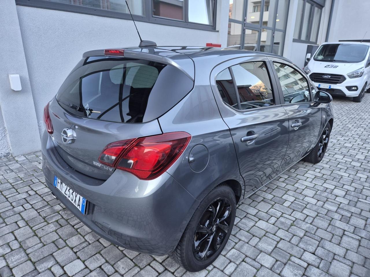 Opel Corsa 1.3 DIESEL - CAMBIO AUTOMATICO