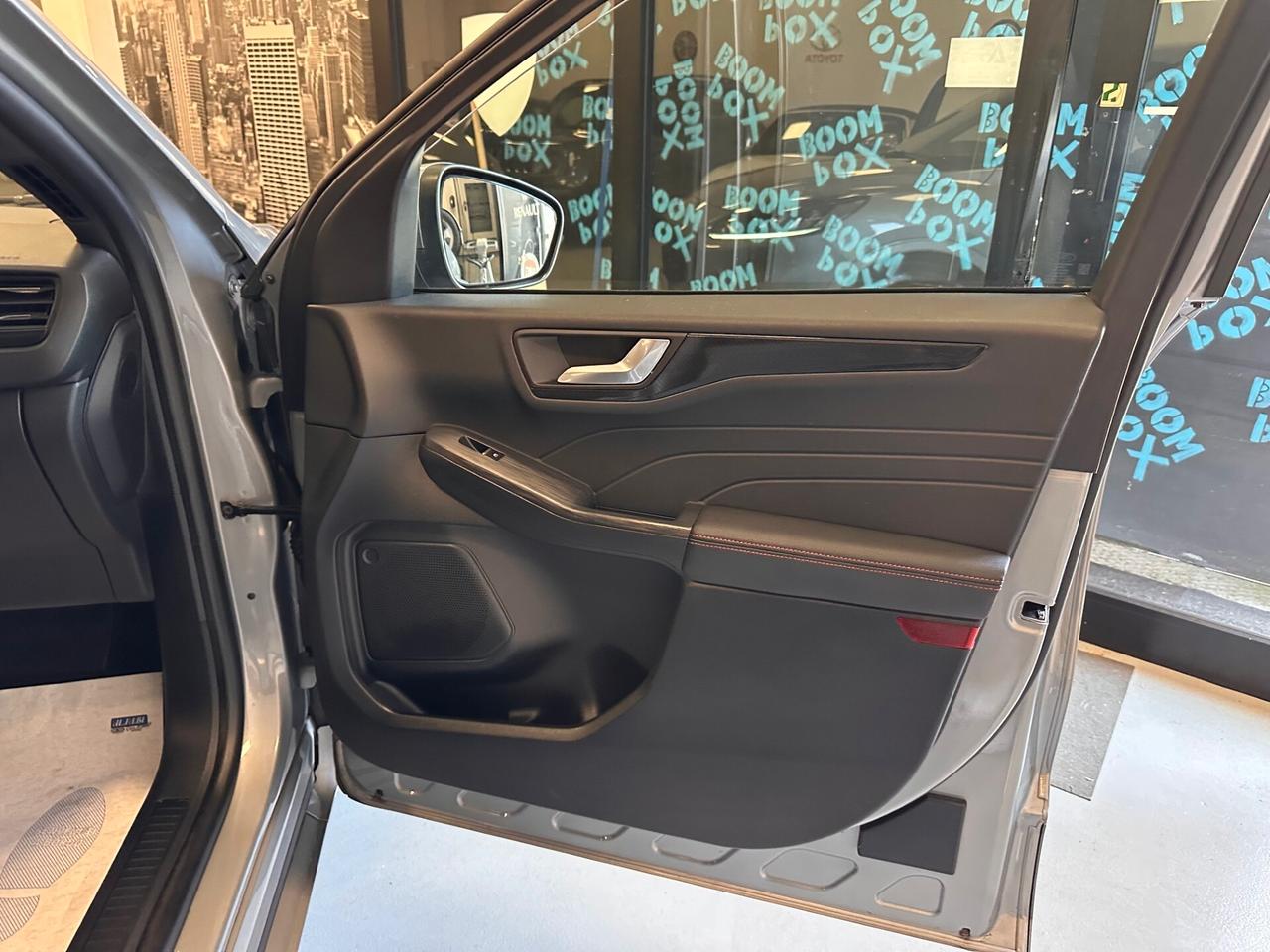 FORD KUGA 1.5 DIESEL ST LINE CAMBIO MANUALE