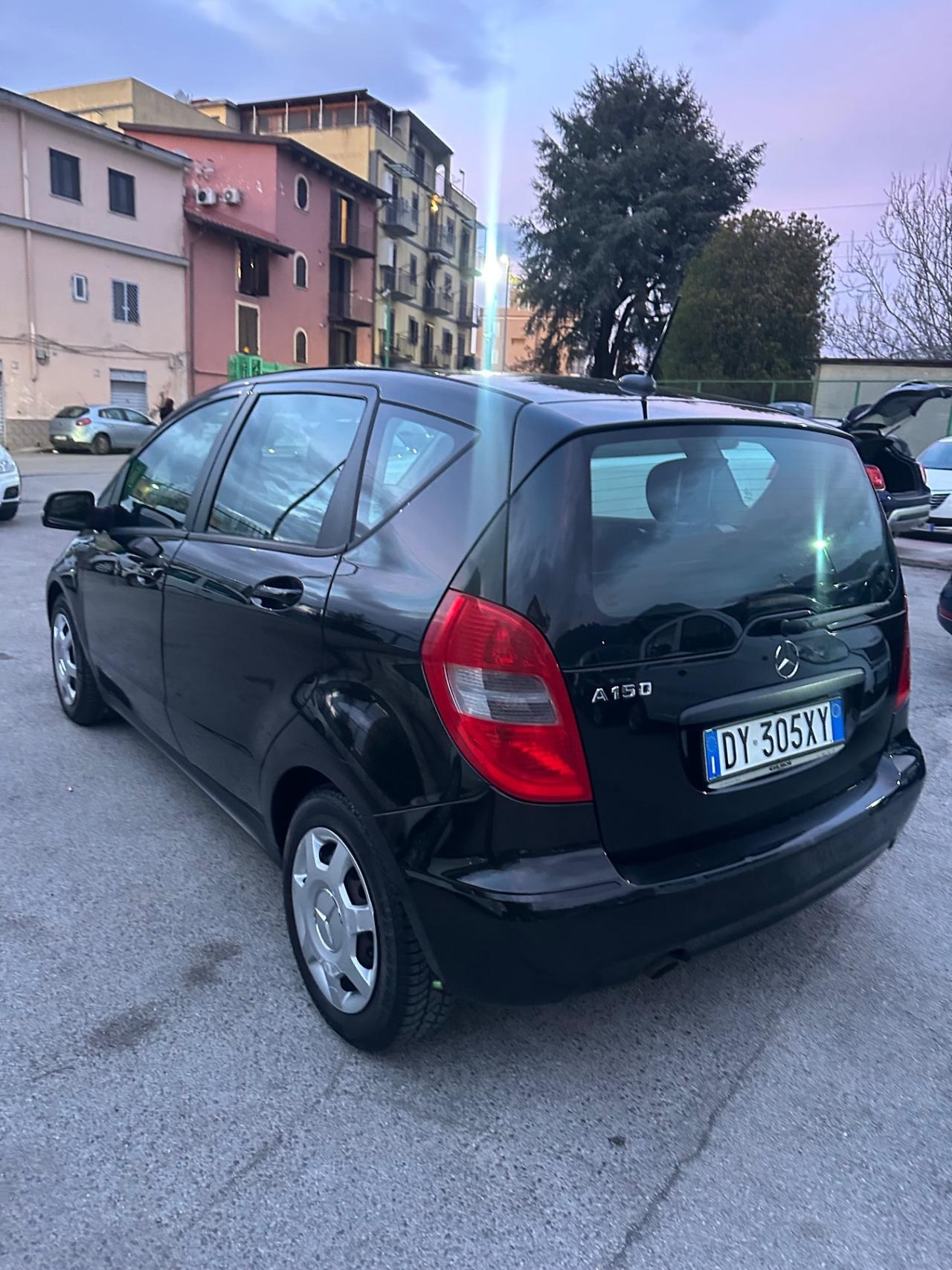 Mercedes-benz A 150 BlueEFFICIENCY Avantgarde