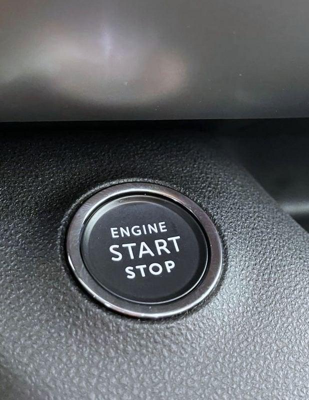 Jeep Avenger e-Hybrid 1.2 MHEV e-Hybrid Turbo Summit * KM 0 * * TETTO ELETTRICO *