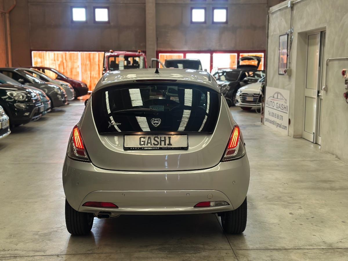 LANCIA - Ypsilon - 1.2 69 CV 5p. Platinum