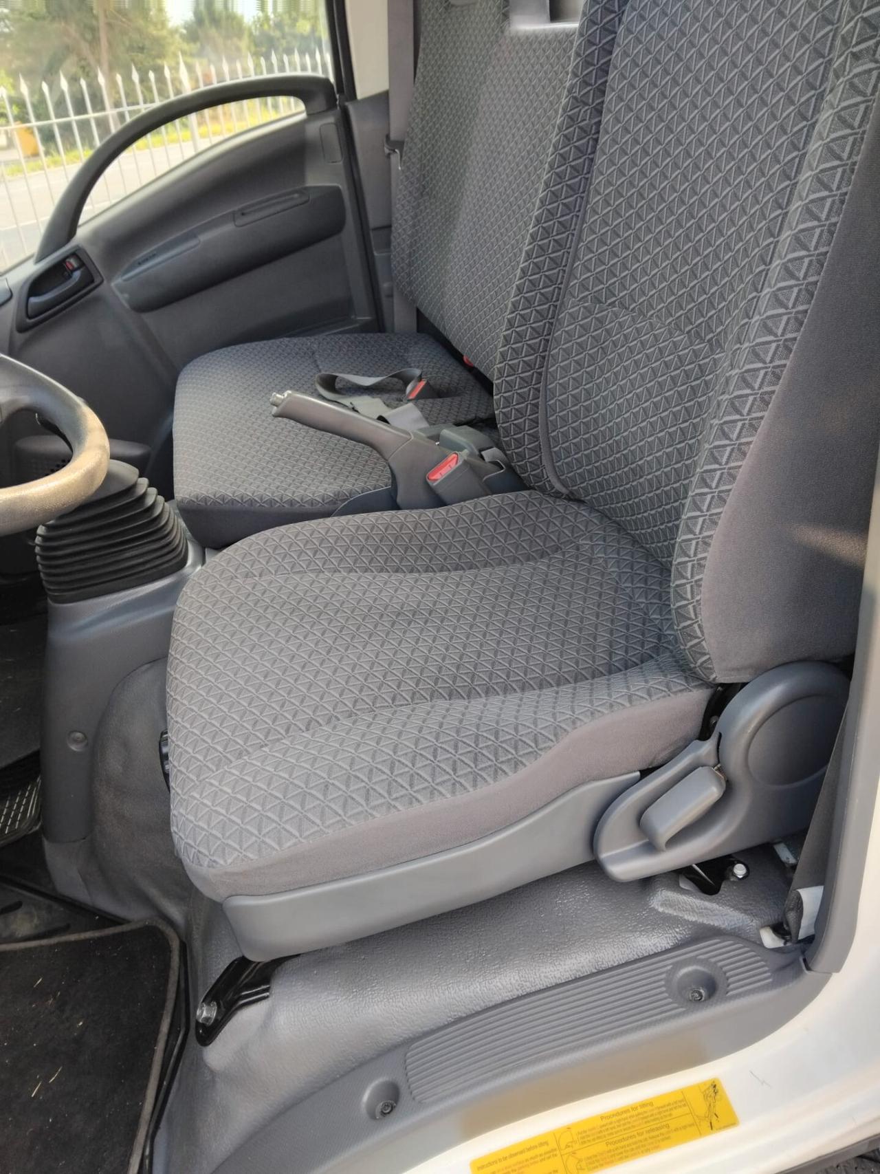 ISUZU 1.9 RIBALTABILE TRILATERALE KM 28.688 EURO 6