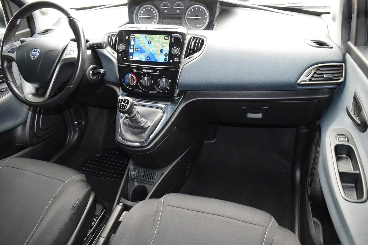 Lancia Ypsilon 1.0 Firefly Hybrid 70 cv Gold