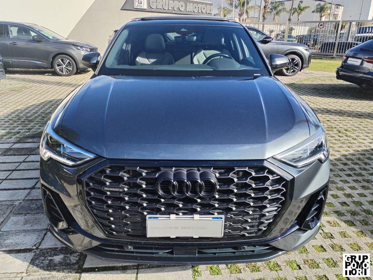 AUDI - Q3 - SPB 40 TDI quattro S tr. Ident. Black