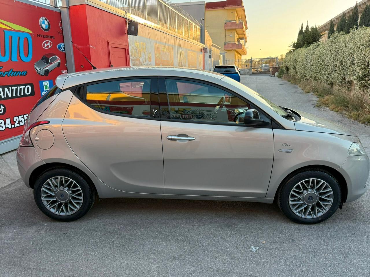 Lancia Ypsilon 1.3 MJT 95cv Platinum - 2011