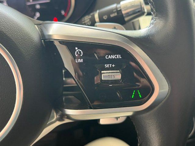 JAGUAR E-Pace Jaguar E-PACE Hybrid S MHEV