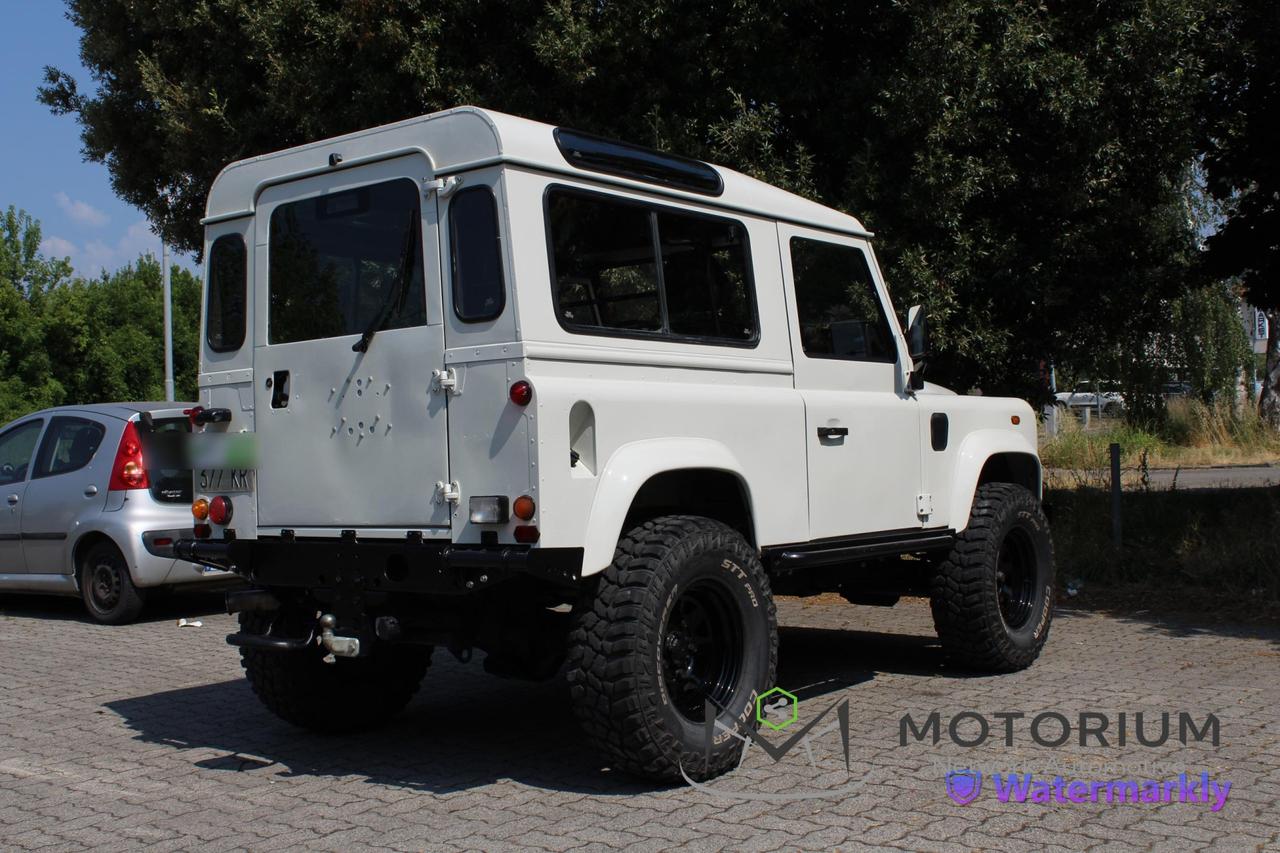 Land Rover Defender 90 2.5 Td5