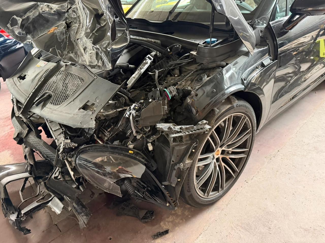 Porsche Macan 2.0 T 265cv 12-2022