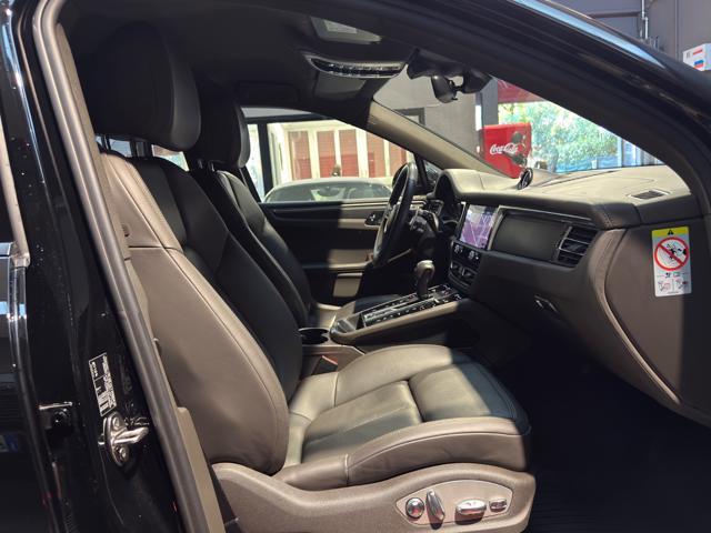 PORSCHE Macan 2.0