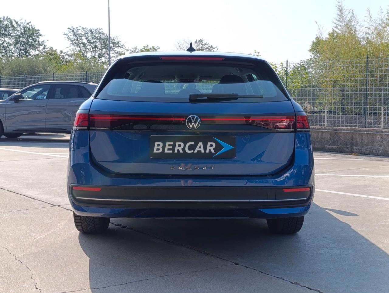 Volkswagen Passat 2.0 tdi scr R-Line 150cv dsg