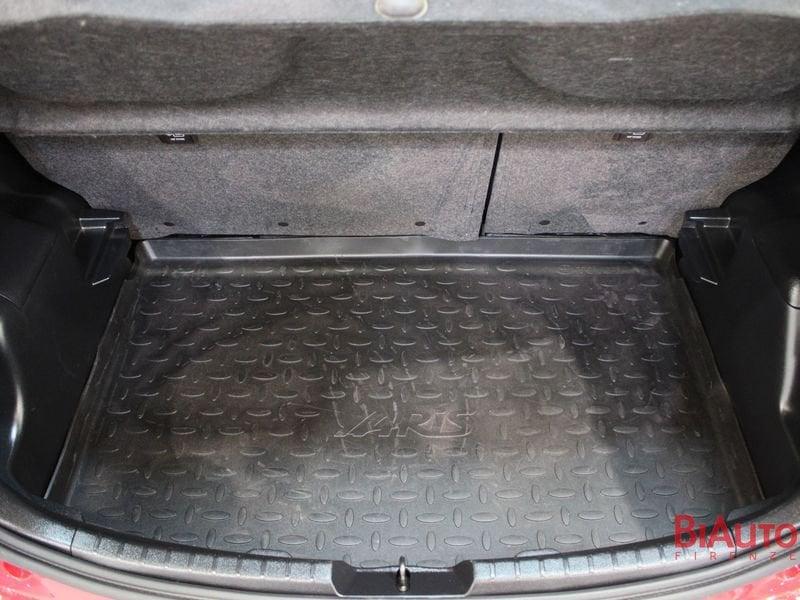Toyota Yaris 1.0 5 porte Active