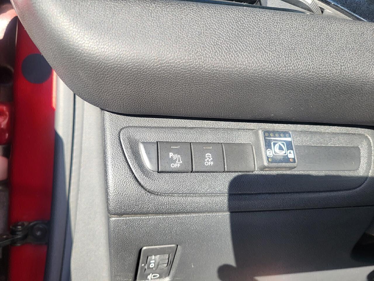 PEUGEOT 208-1,2 GPL-UNICA PROPRIET-3 REVISIONI