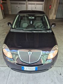 Lancia Ypsilon 1.2 69 CV Platinum neo patentati