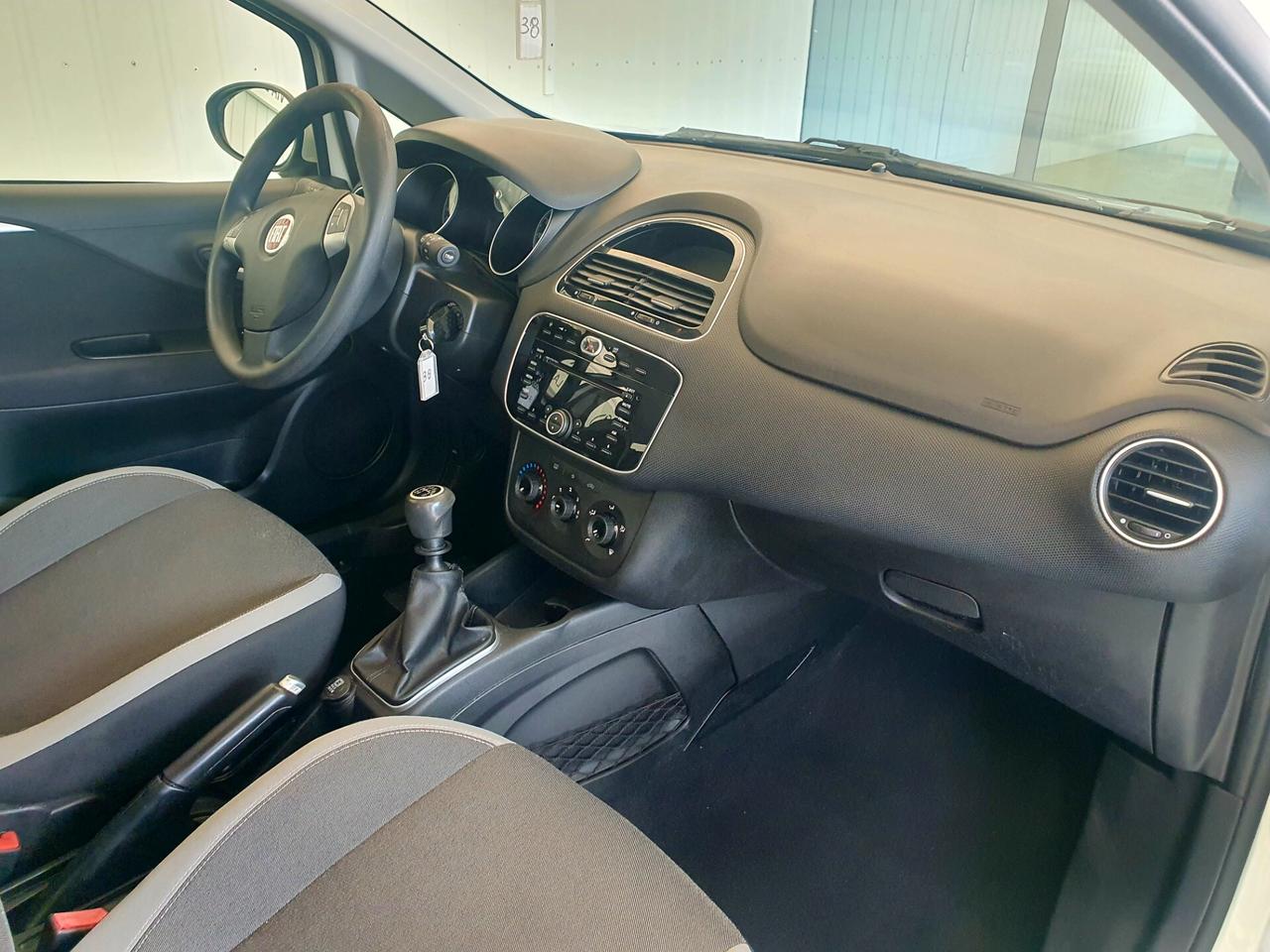 Fiat Punto 1.2 BENZ - 2012 - KM. 100.000