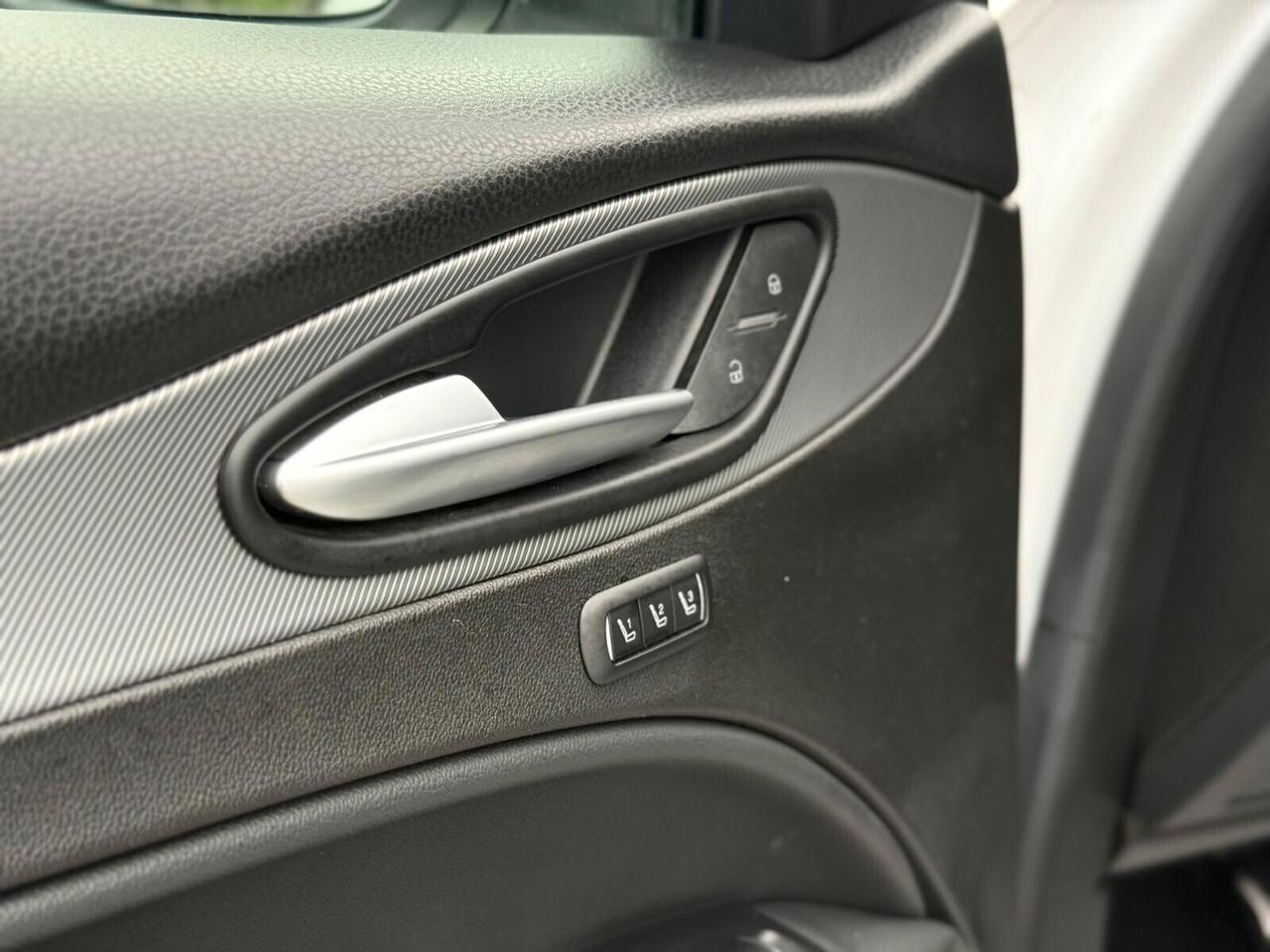 Alfa Stelvio 2.2 Td 210 CV AT8 Q4 Veloce New Model