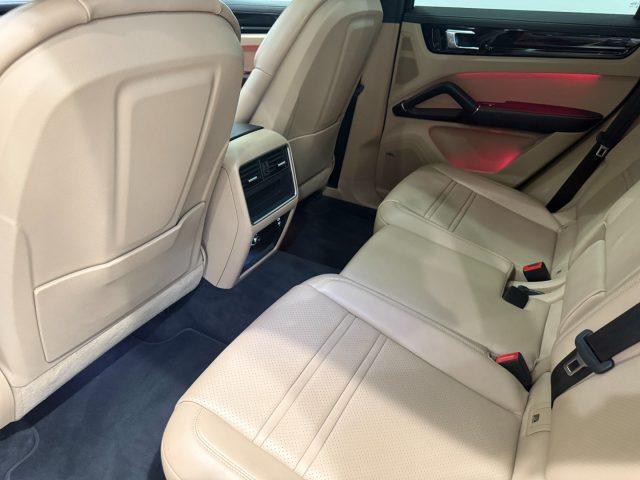 PORSCHE Cayenne Coupé 3.0 V6 E-Hybrid