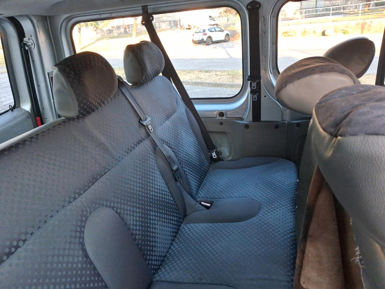 Renault Trafic T27 2.0 dCi/90 PC-TN Furgone Ice
