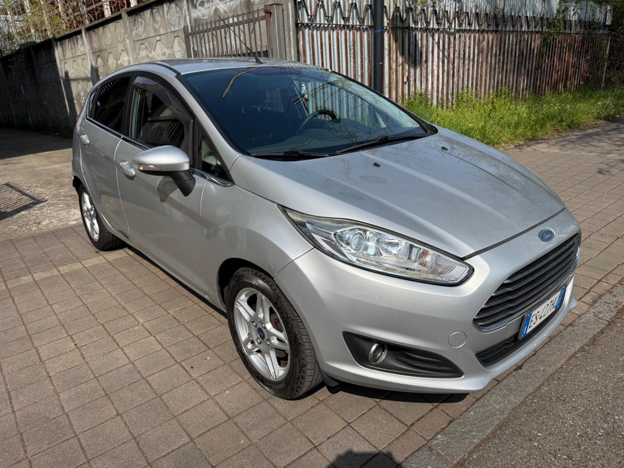 Ford Fiesta 1.5 TDCi 75CV 5 porte Titanium