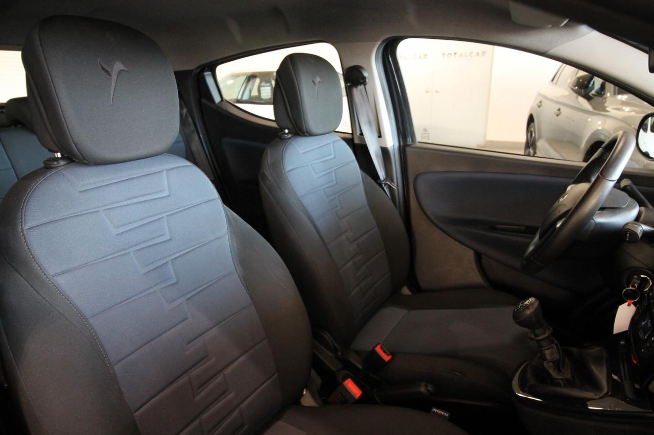 LANCIA YPSILON 1.0 70 CV HYBRID AZIENDALE