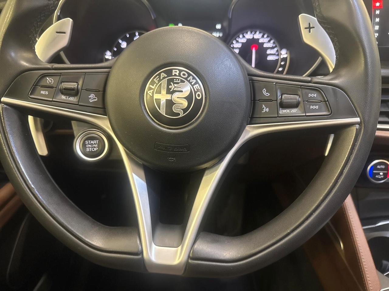 Alfa Romeo Stelvio 2.2 Q4 210 CV AT8 tetto panoramico