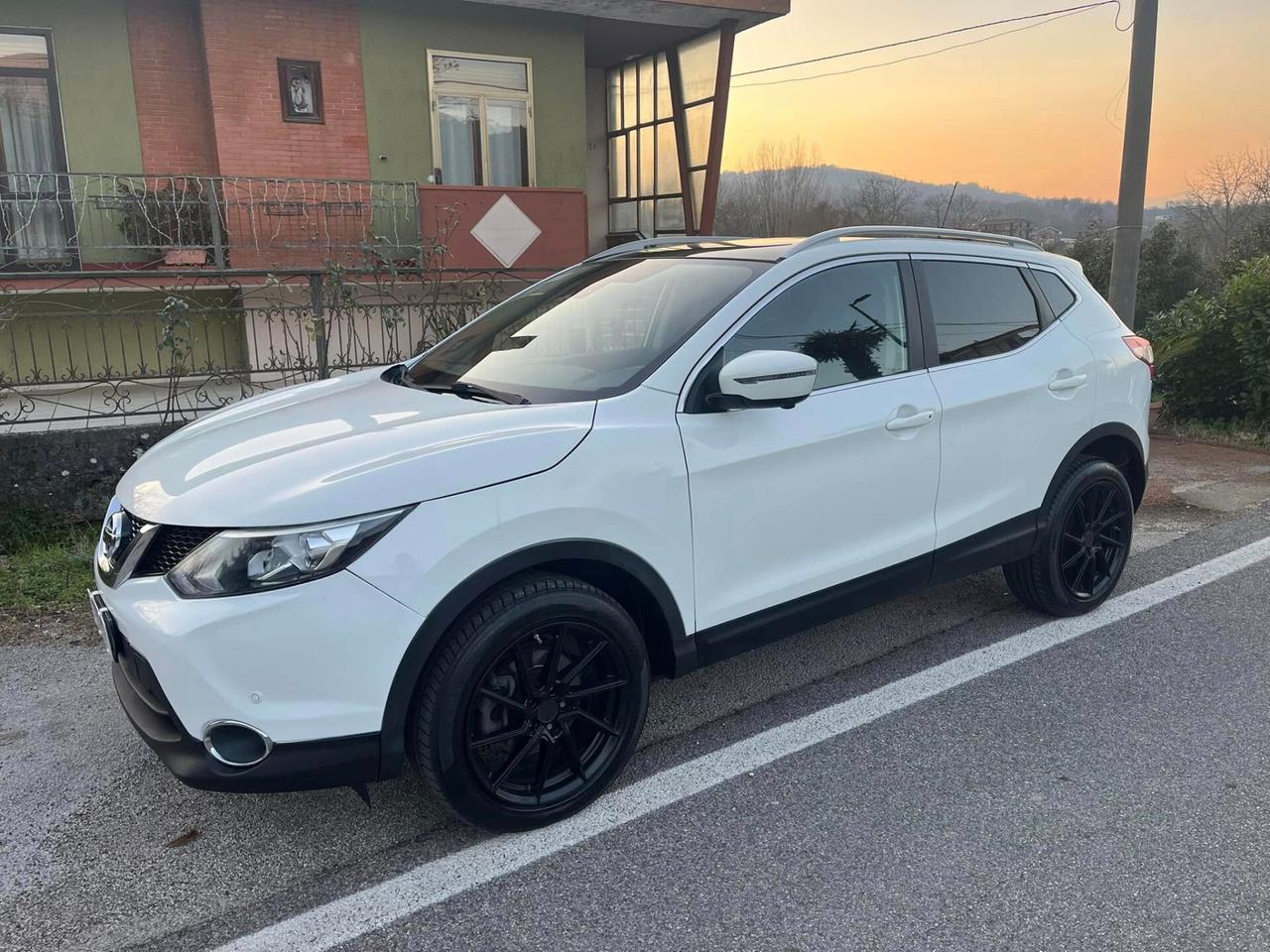 Nissan Qashqai 1.6 dCi 4WD 131CV TETTO N-Connecta