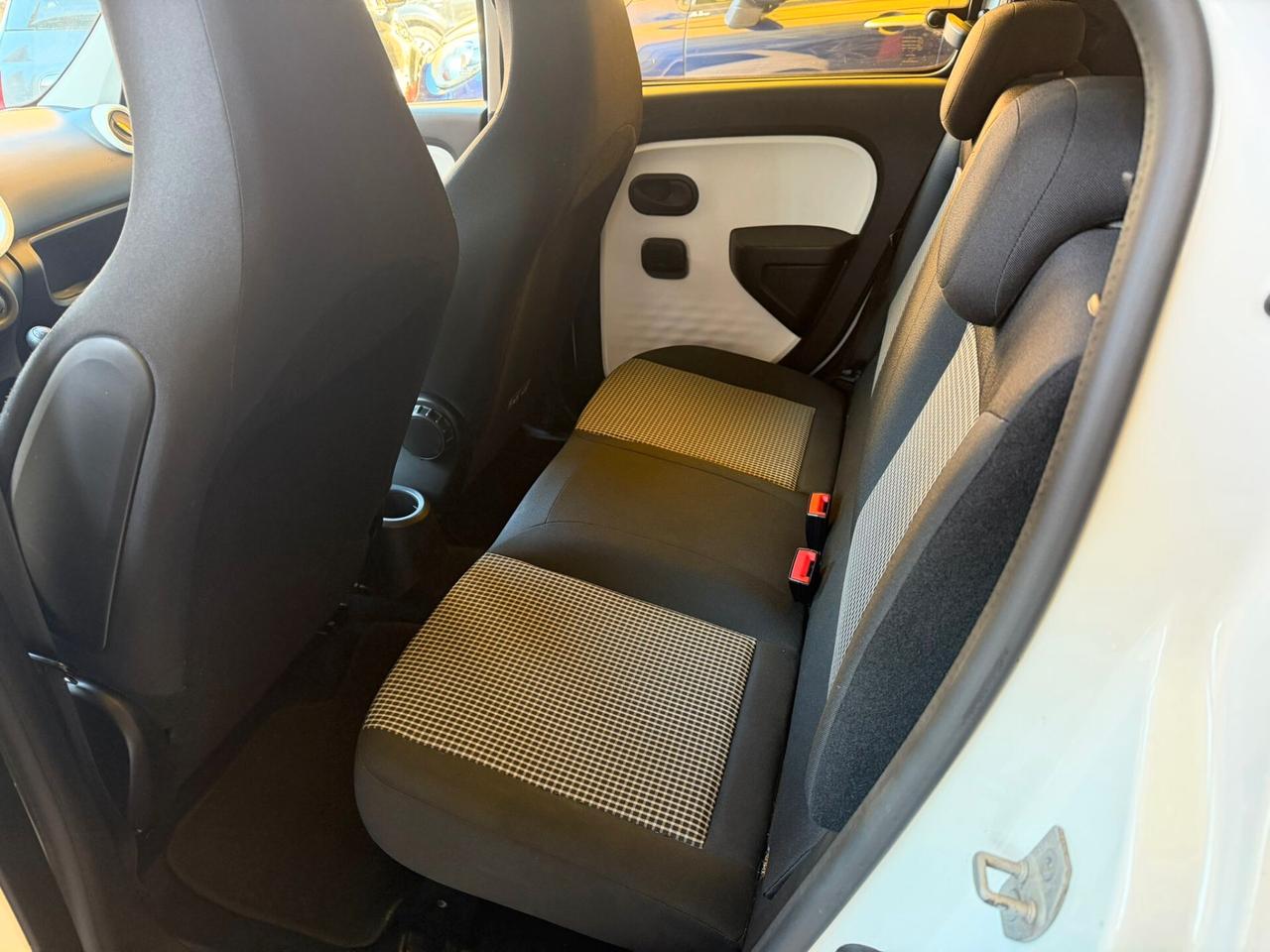 Renault Twingo 1.0cc benzina 12 mesi garanzia-2016