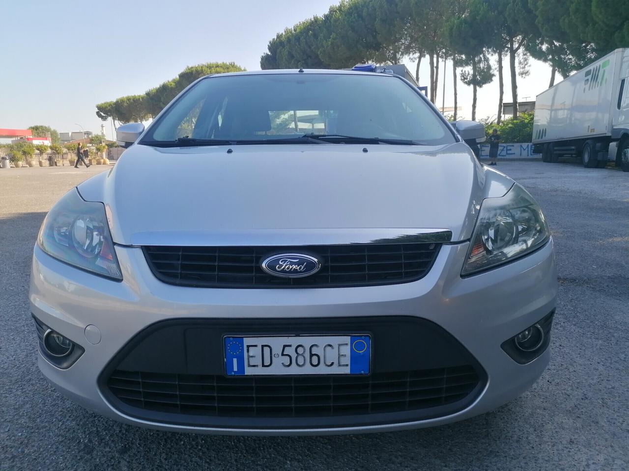 Ford Focus 1.6 (115CV) 5p. Bz.- GPL Titanium