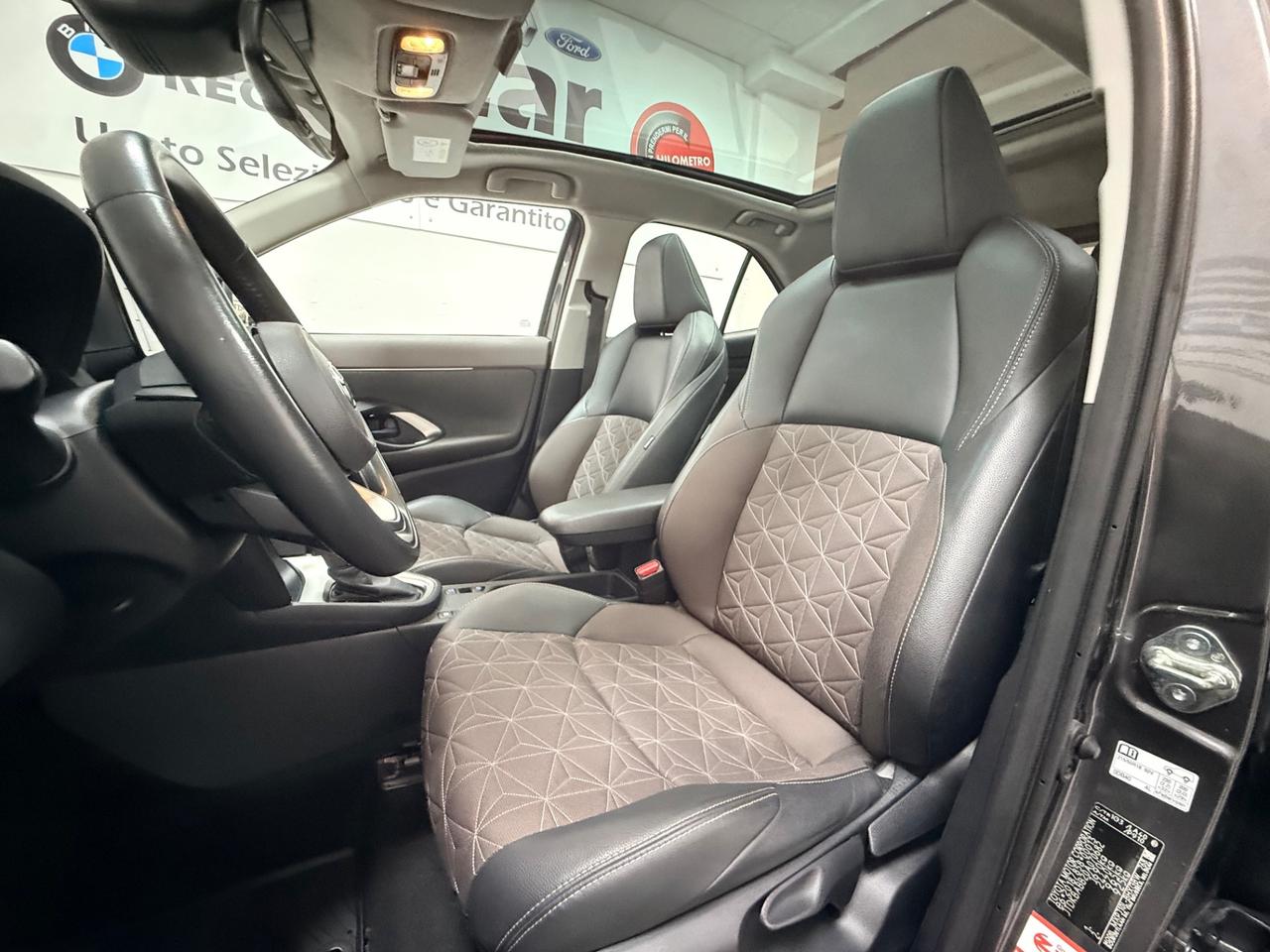 Toyota Yaris Cross 1.5 Hybrid 5p. E-CVT AWD-i Lounge Neopatentati 05/2022 Euro 6D Temp