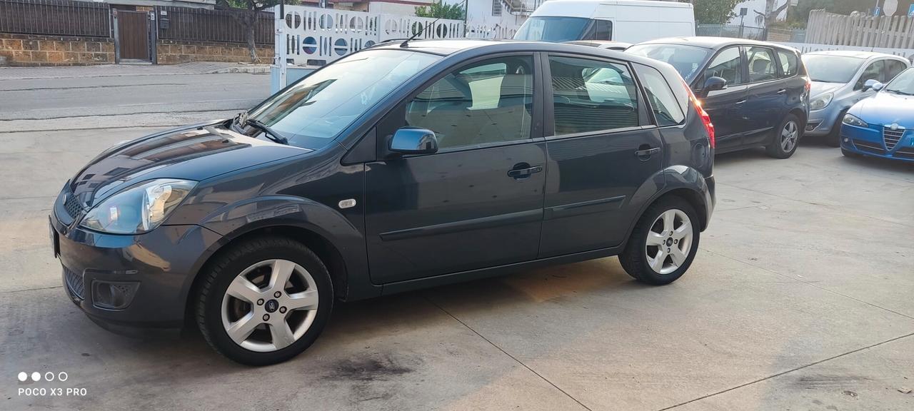 Ford Fiesta 1.4 TDCi 5p. Ghia