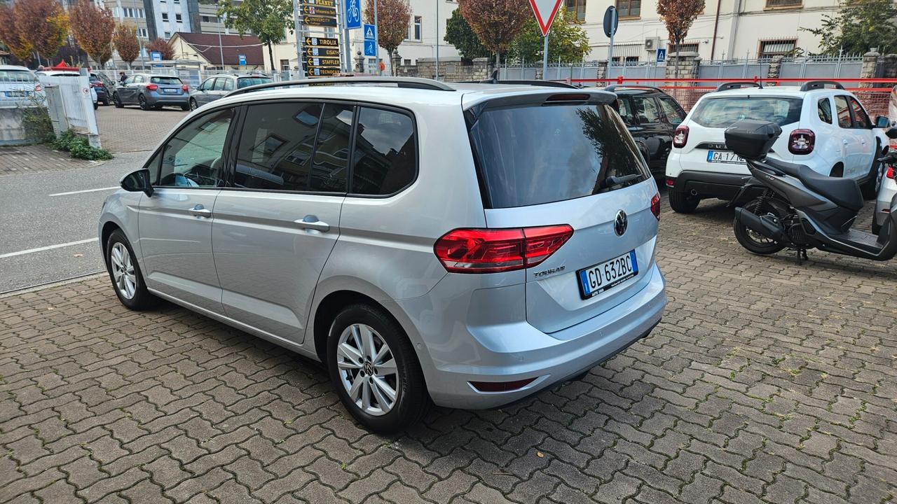 Volkswagen Touran 2.0 tdi 115cv dsg 7 POSTI-ACC-NAVY-CARPLAY