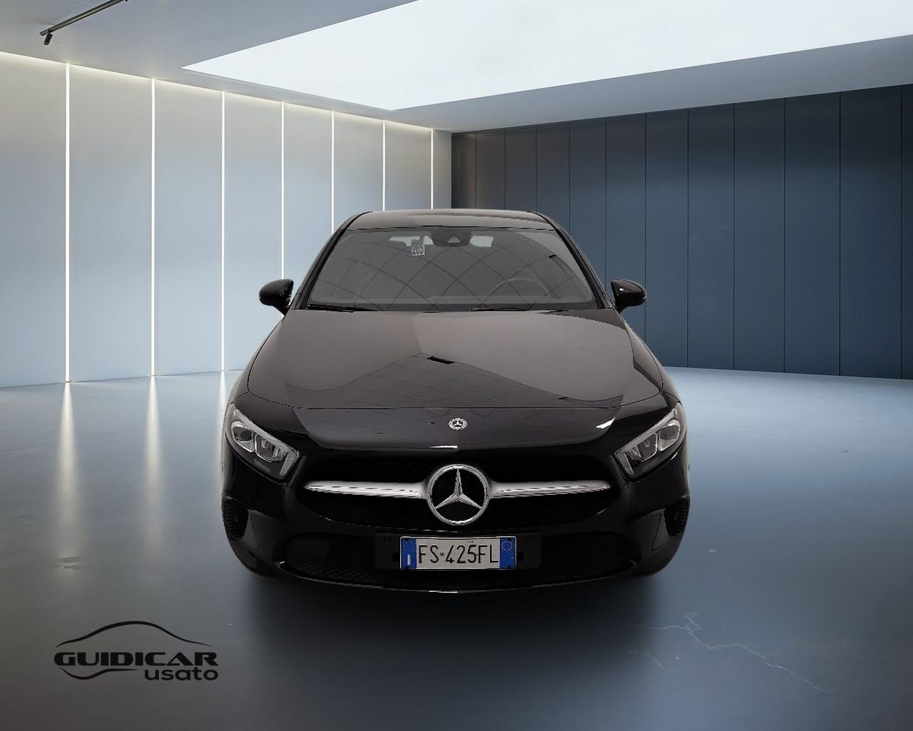 Mercedes-Benz Classe A - W177 2018 - A 180 d Sport auto
